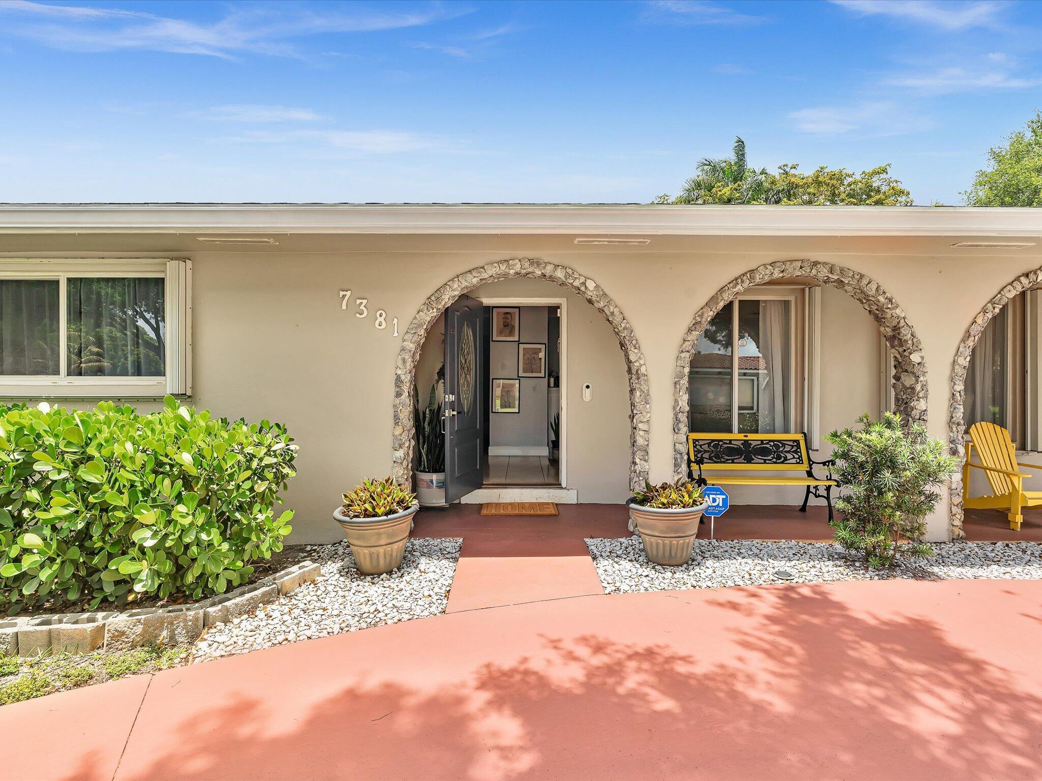 ROYAL PALM ESTATES SEC 4 - Residential
