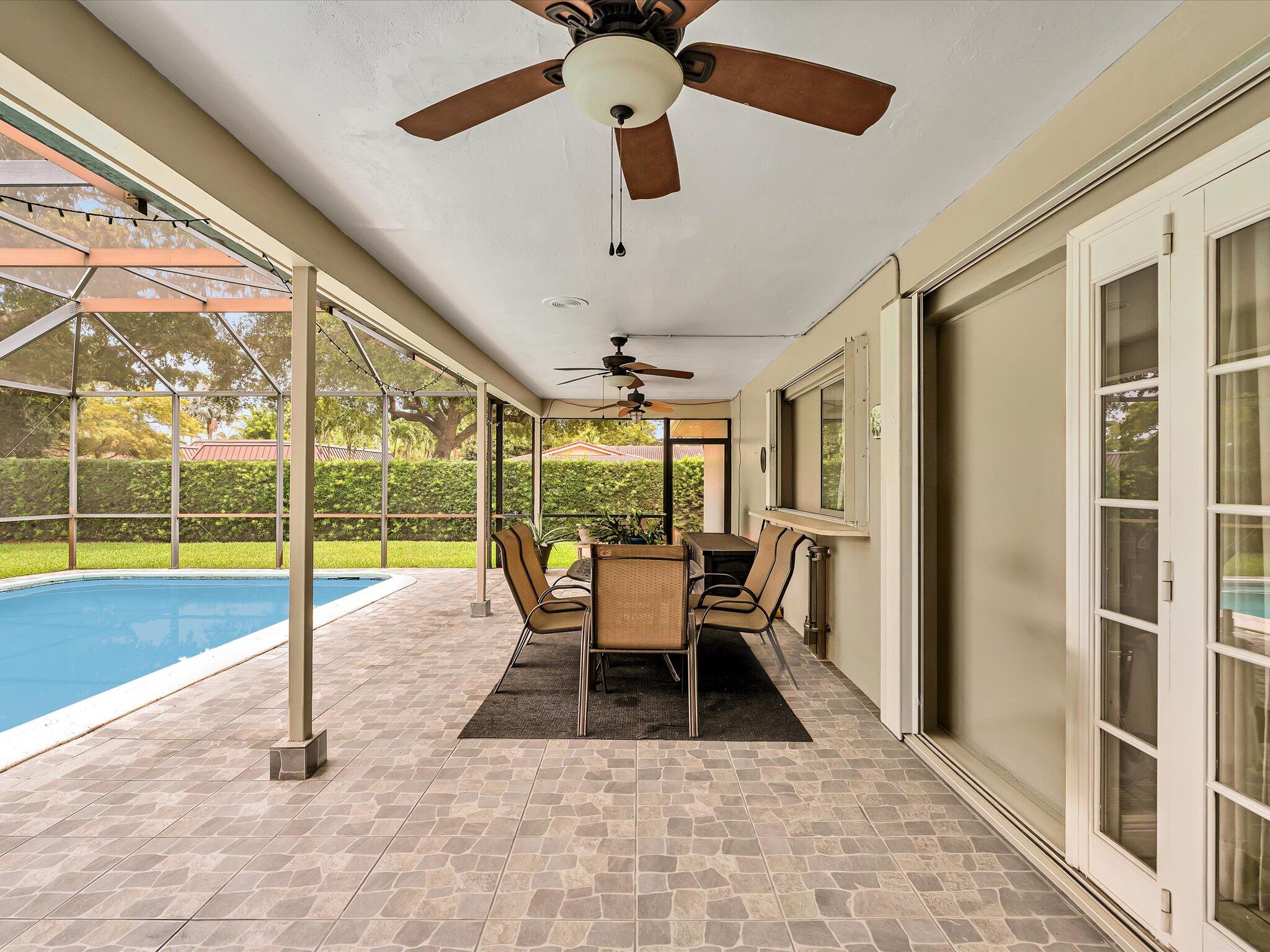 ROYAL PALM ESTATES SEC 4 - Residential