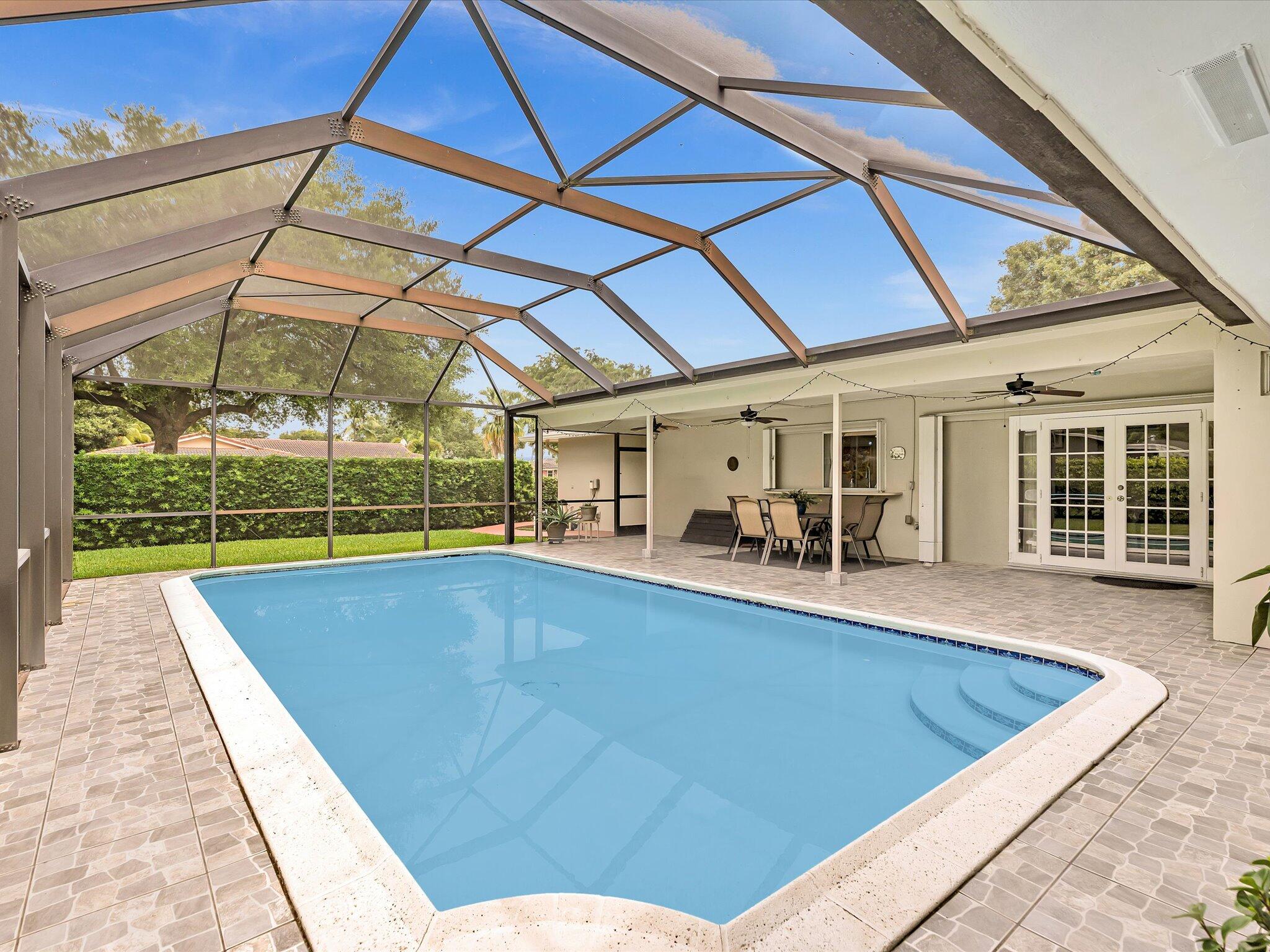 ROYAL PALM ESTATES SEC 4 - Residential