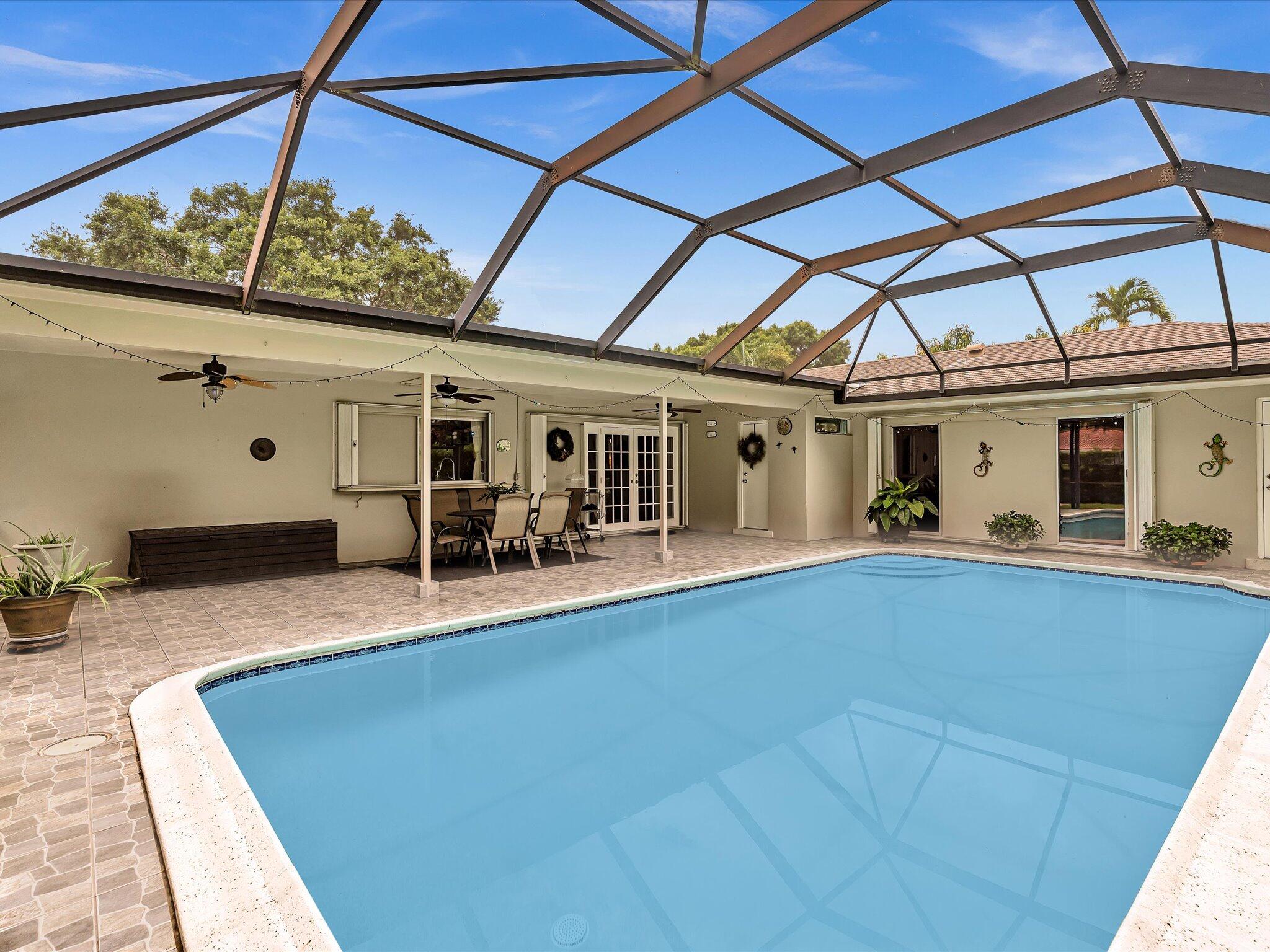 ROYAL PALM ESTATES SEC 4 - Residential