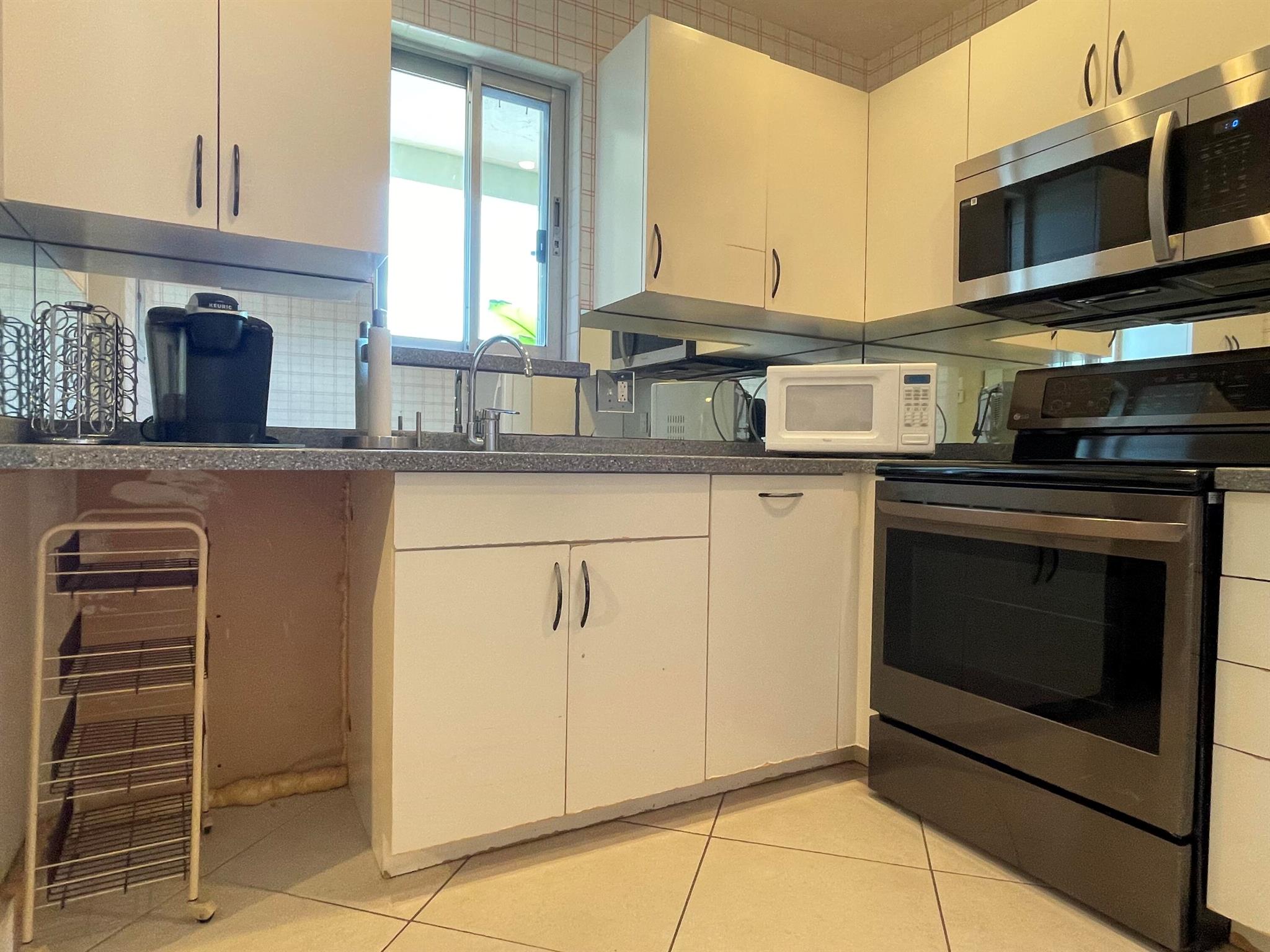 BOUNDBROOK CONDO S - Residential