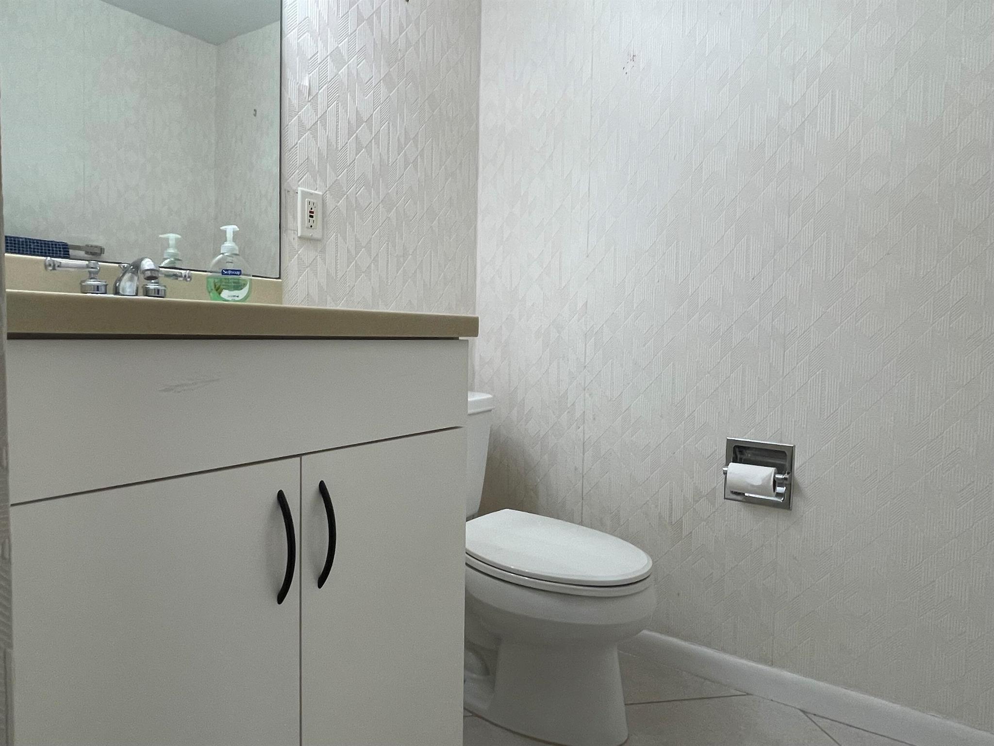 BOUNDBROOK CONDO S - Residential