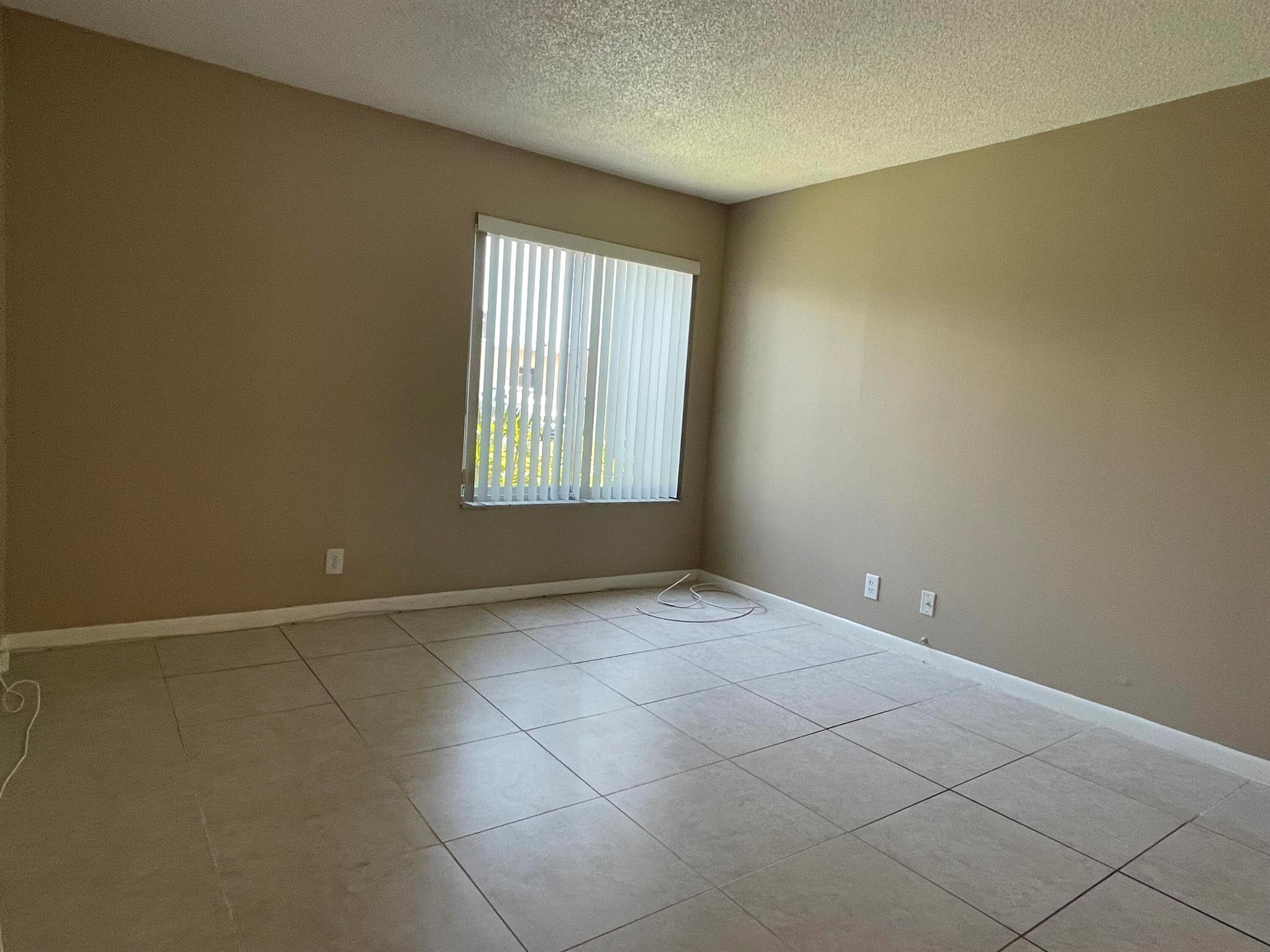 BOUNDBROOK CONDO S - Residential