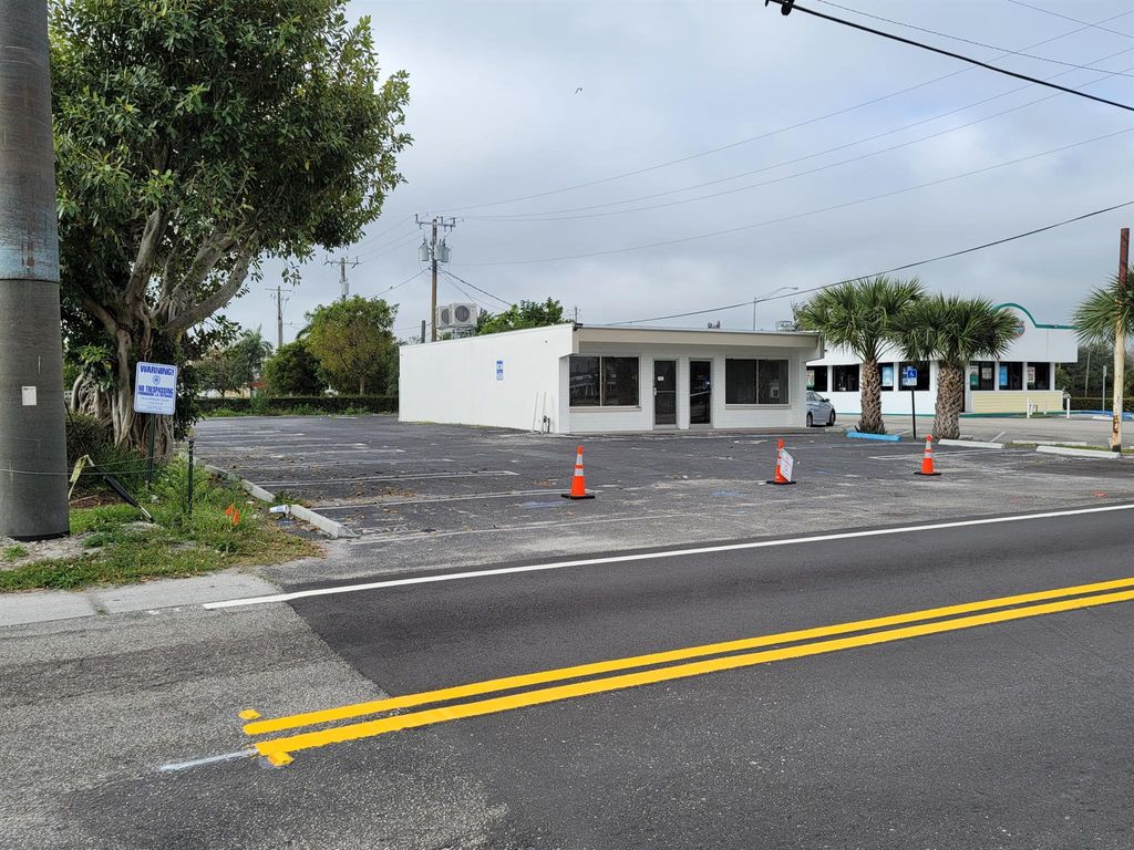 Photo of 2964 2nd Avenue N, Palm Springs, FL (MLS # R11032625)