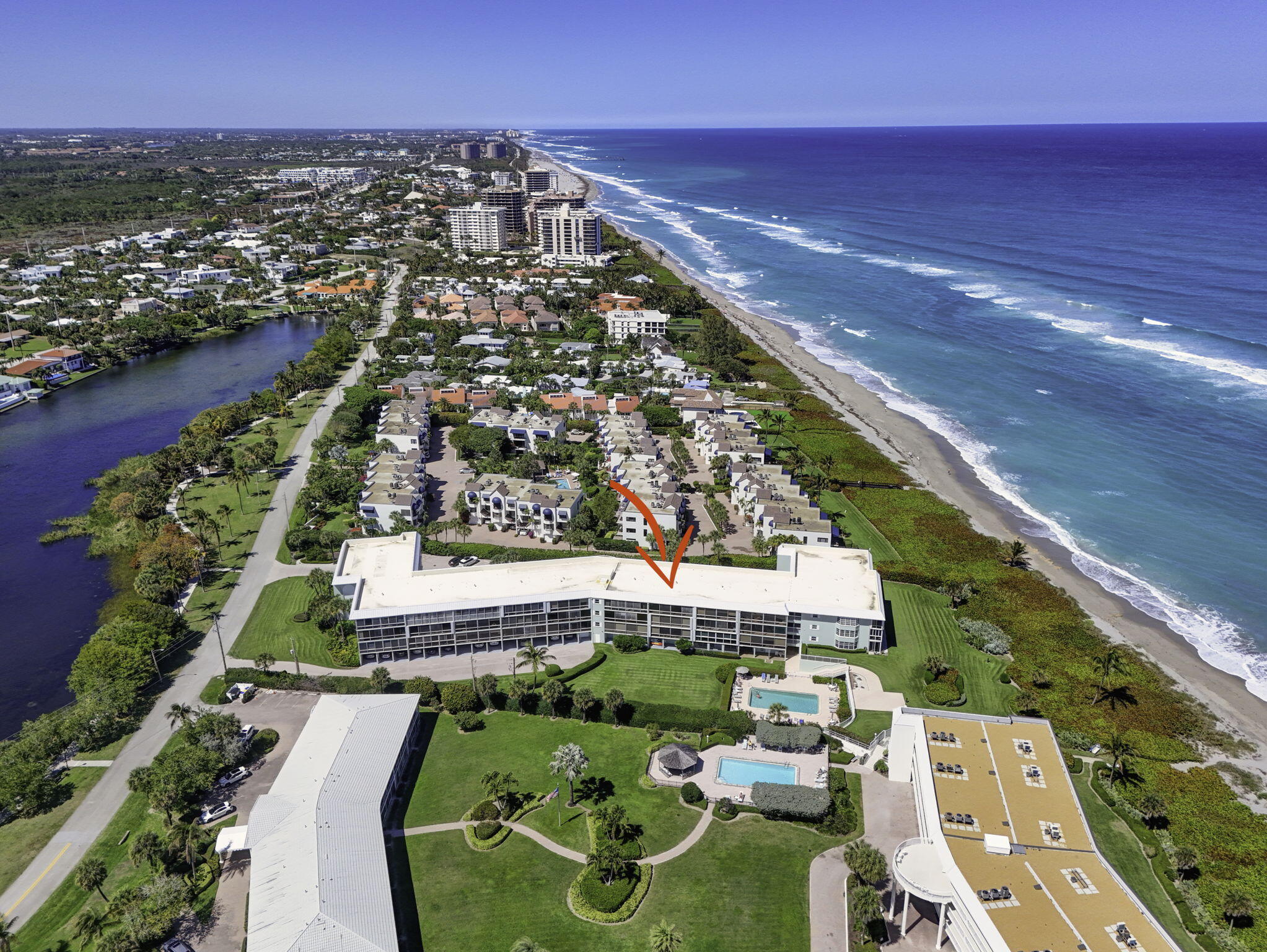 The Barclay Club - Residential