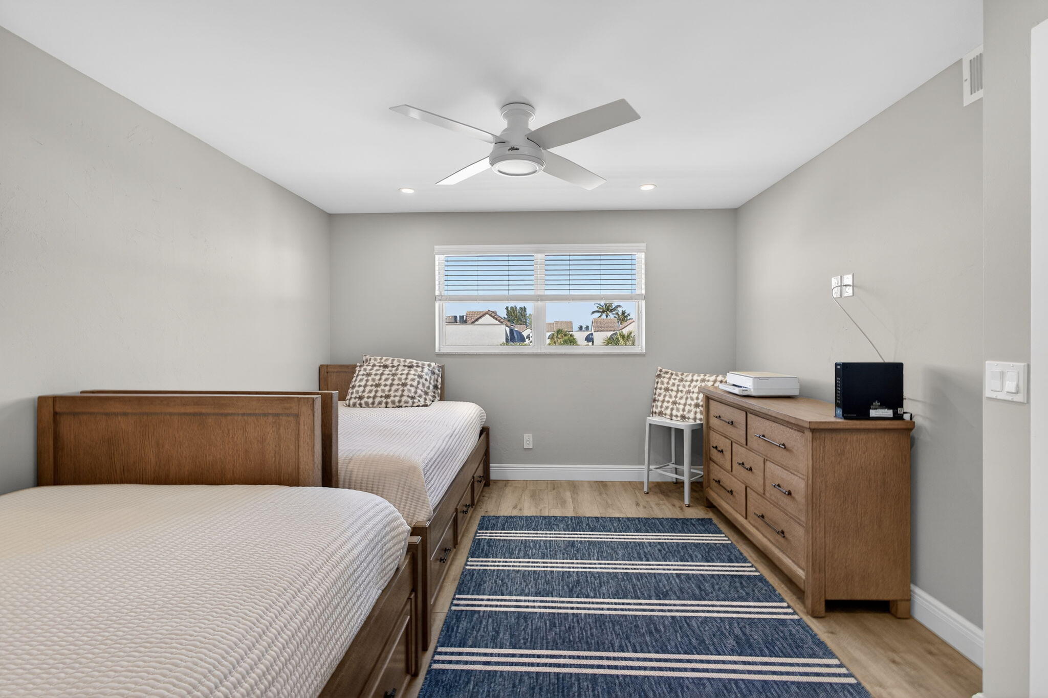 The Barclay Club - Residential