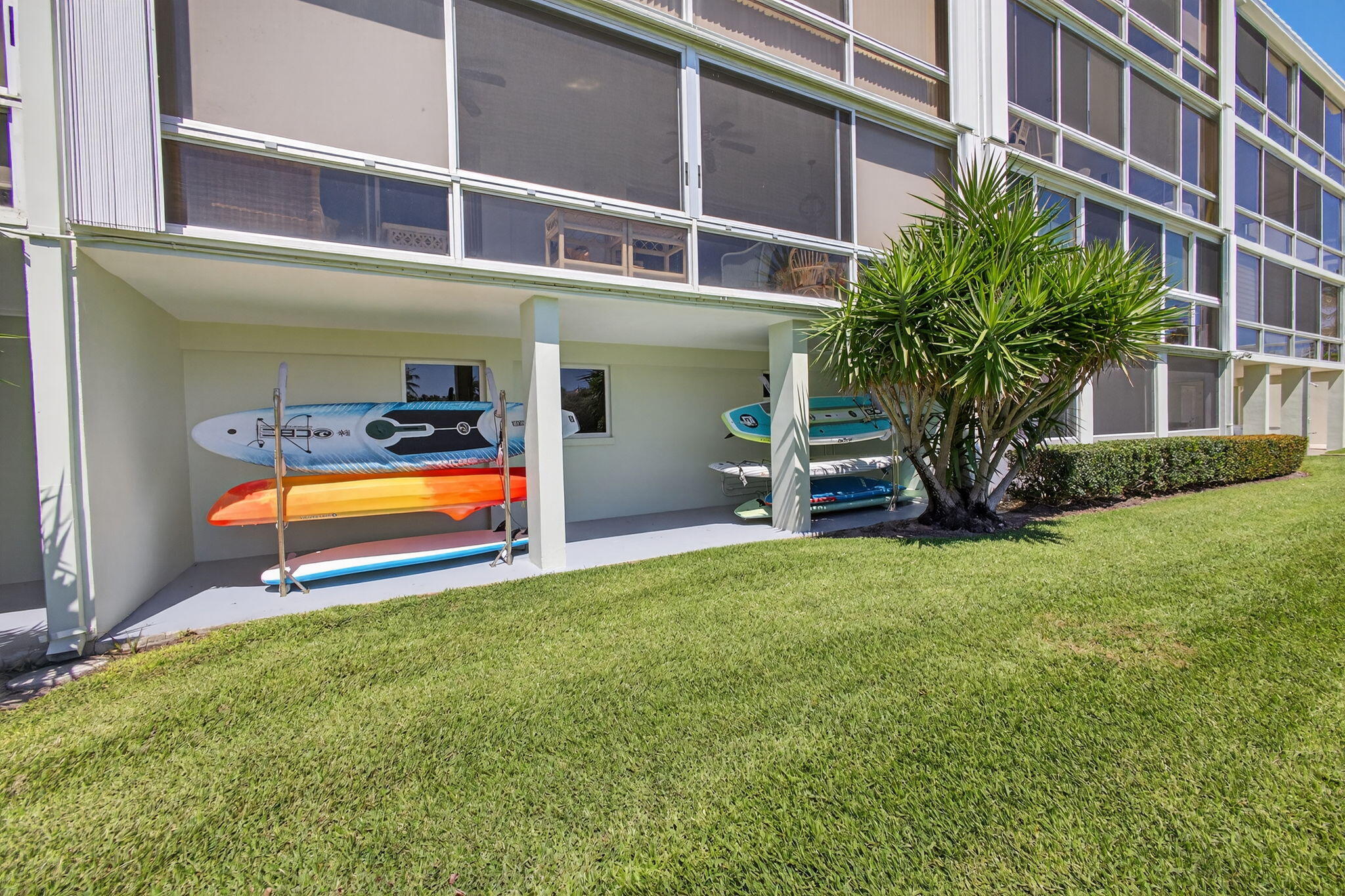 The Barclay Club - Residential