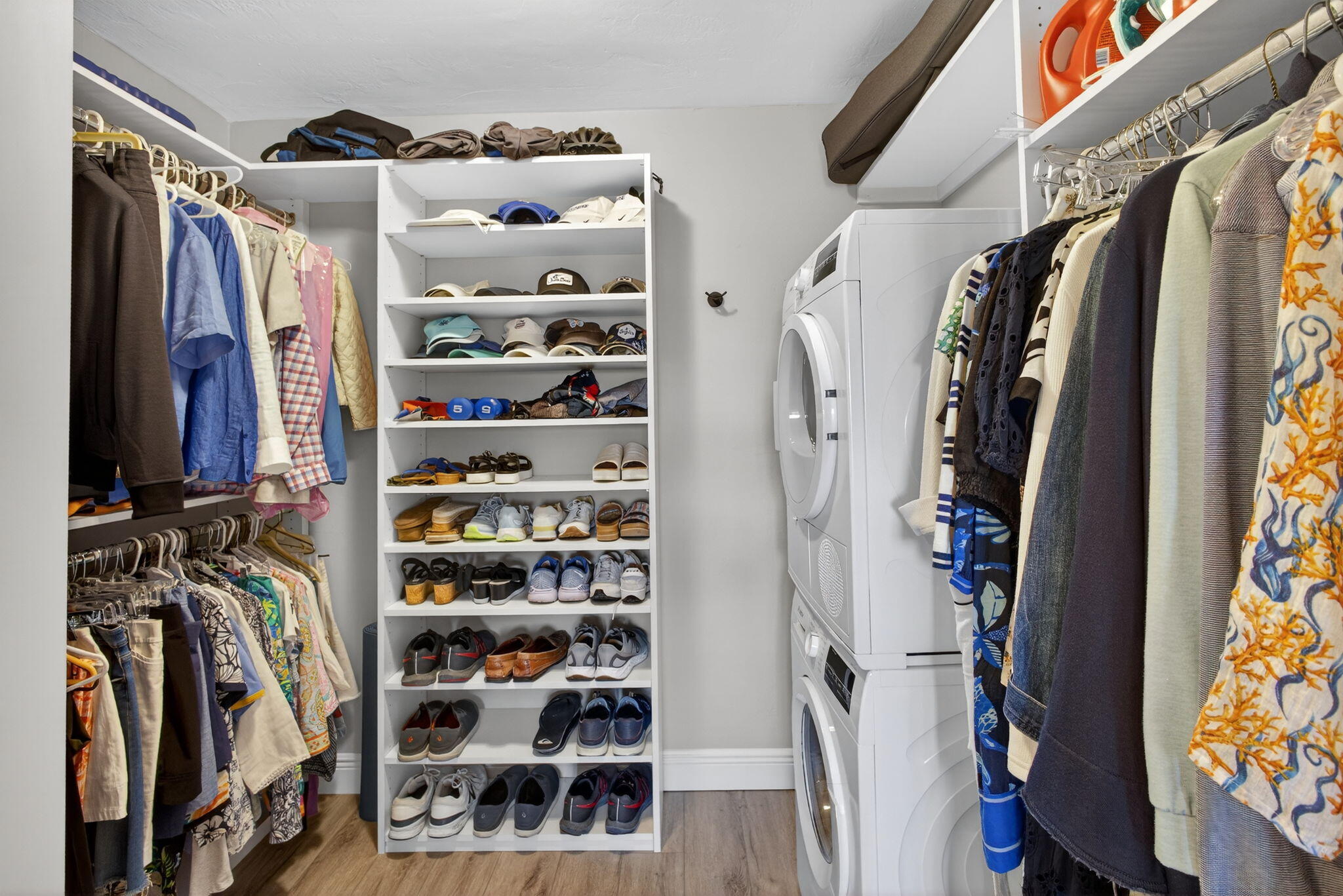 The Barclay Club - Residential