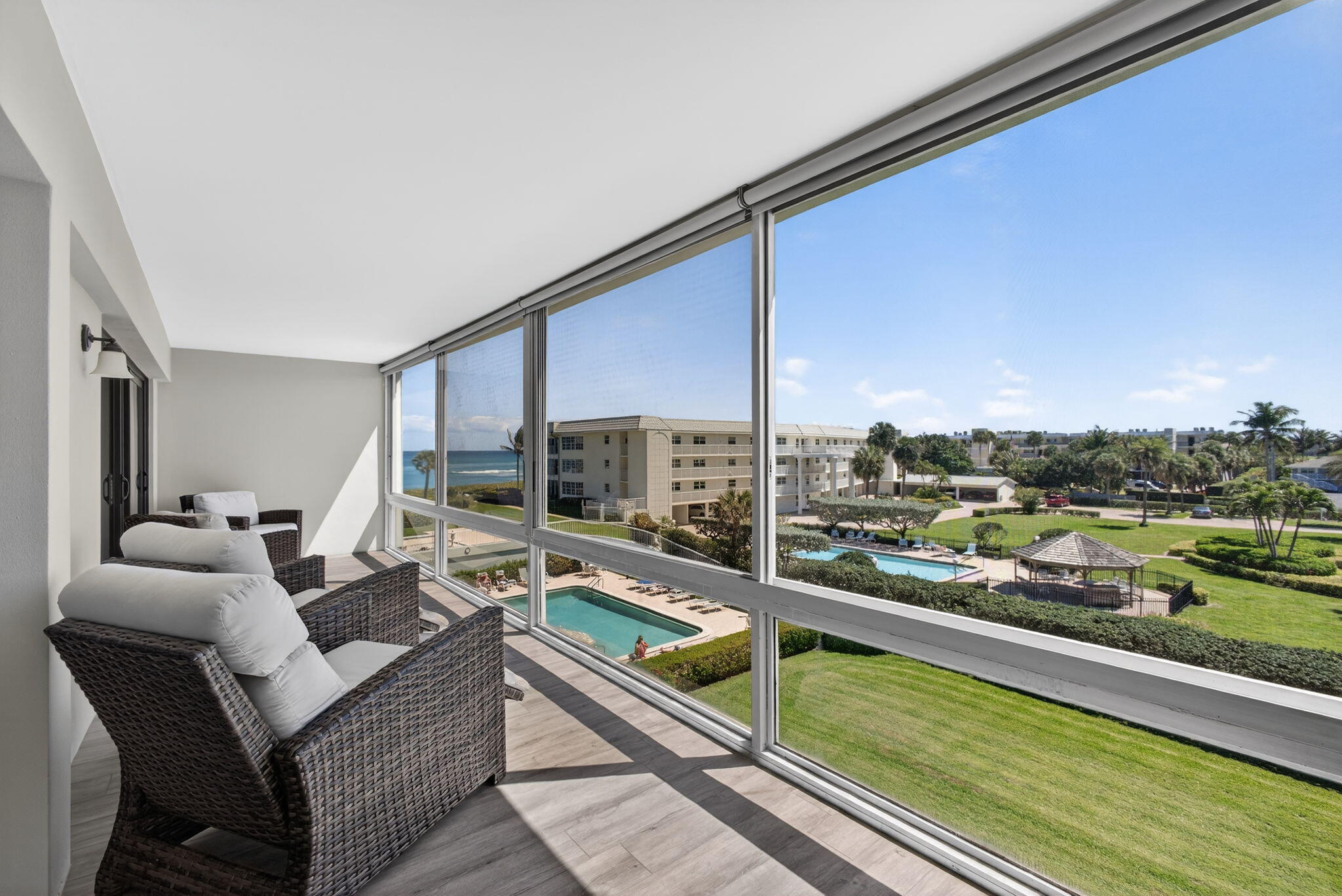 The Barclay Club - Residential