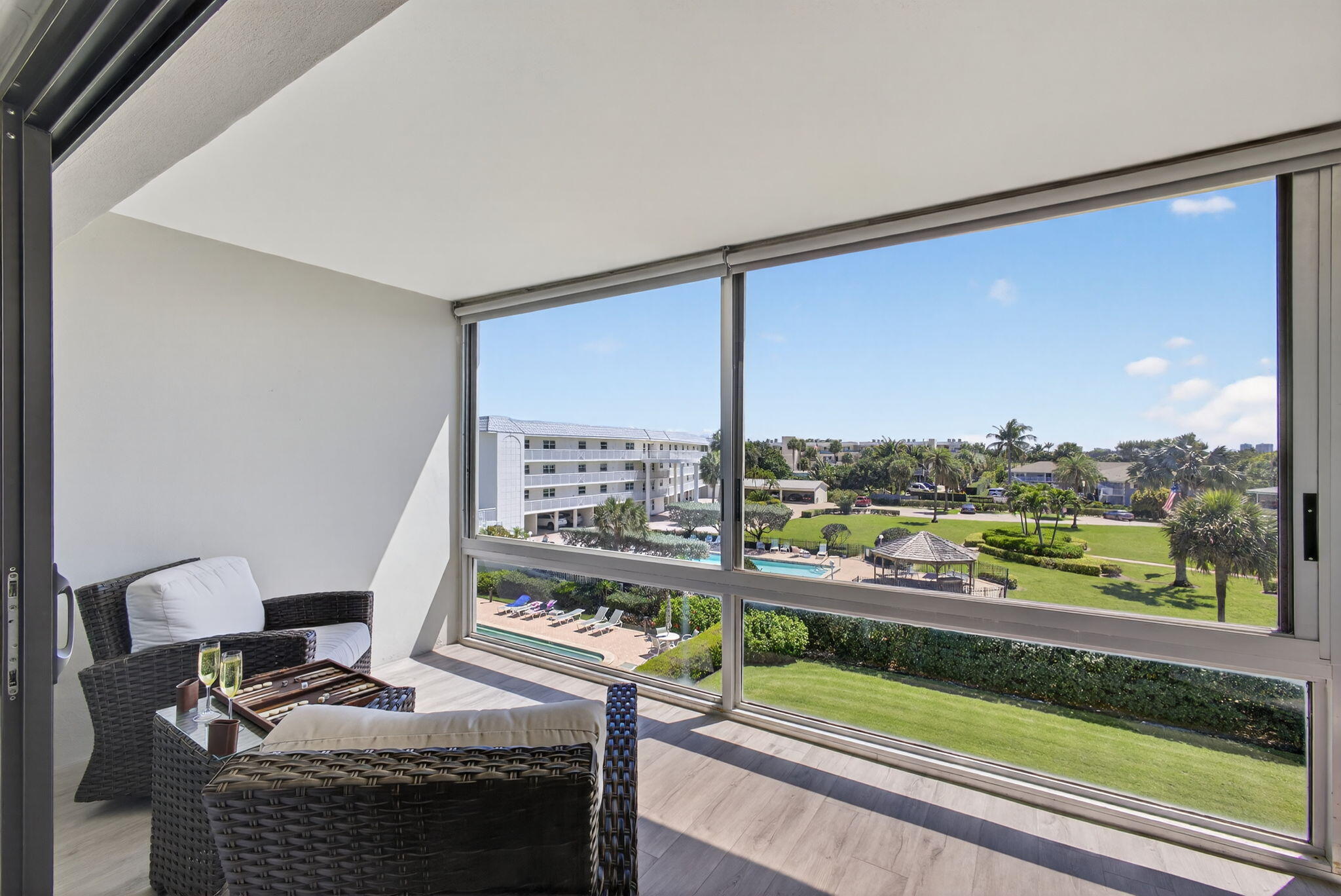 The Barclay Club - Residential