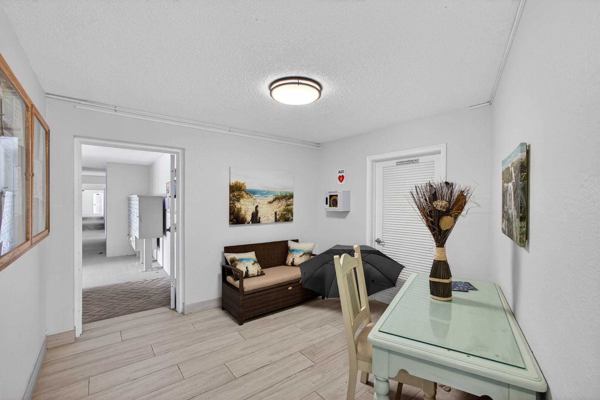 The Barclay Club - Residential