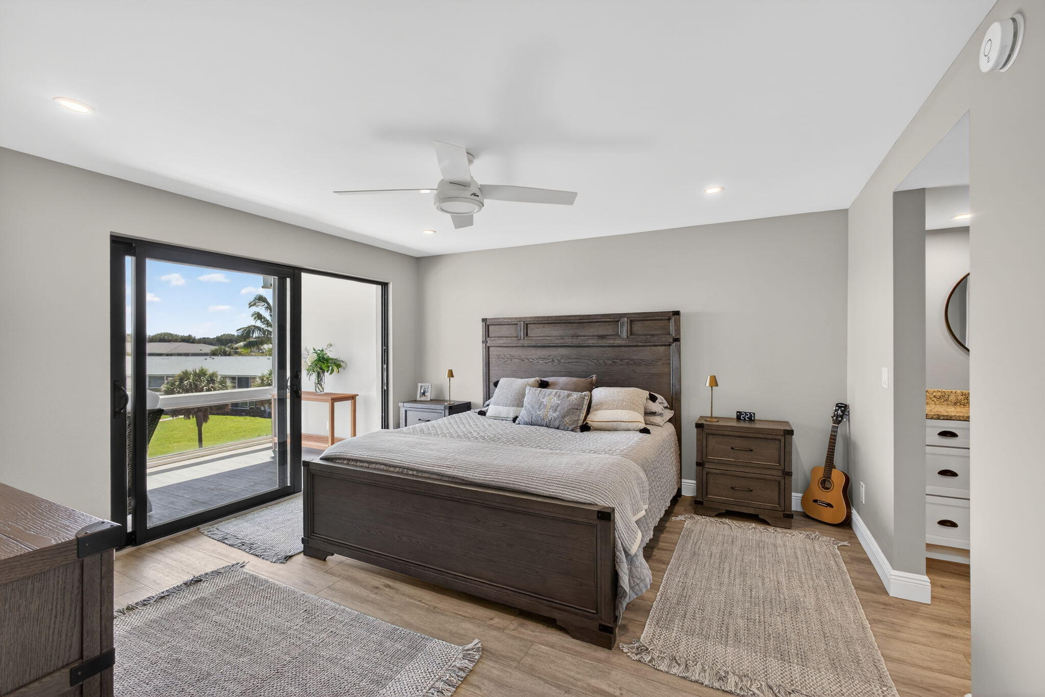 The Barclay Club - Residential