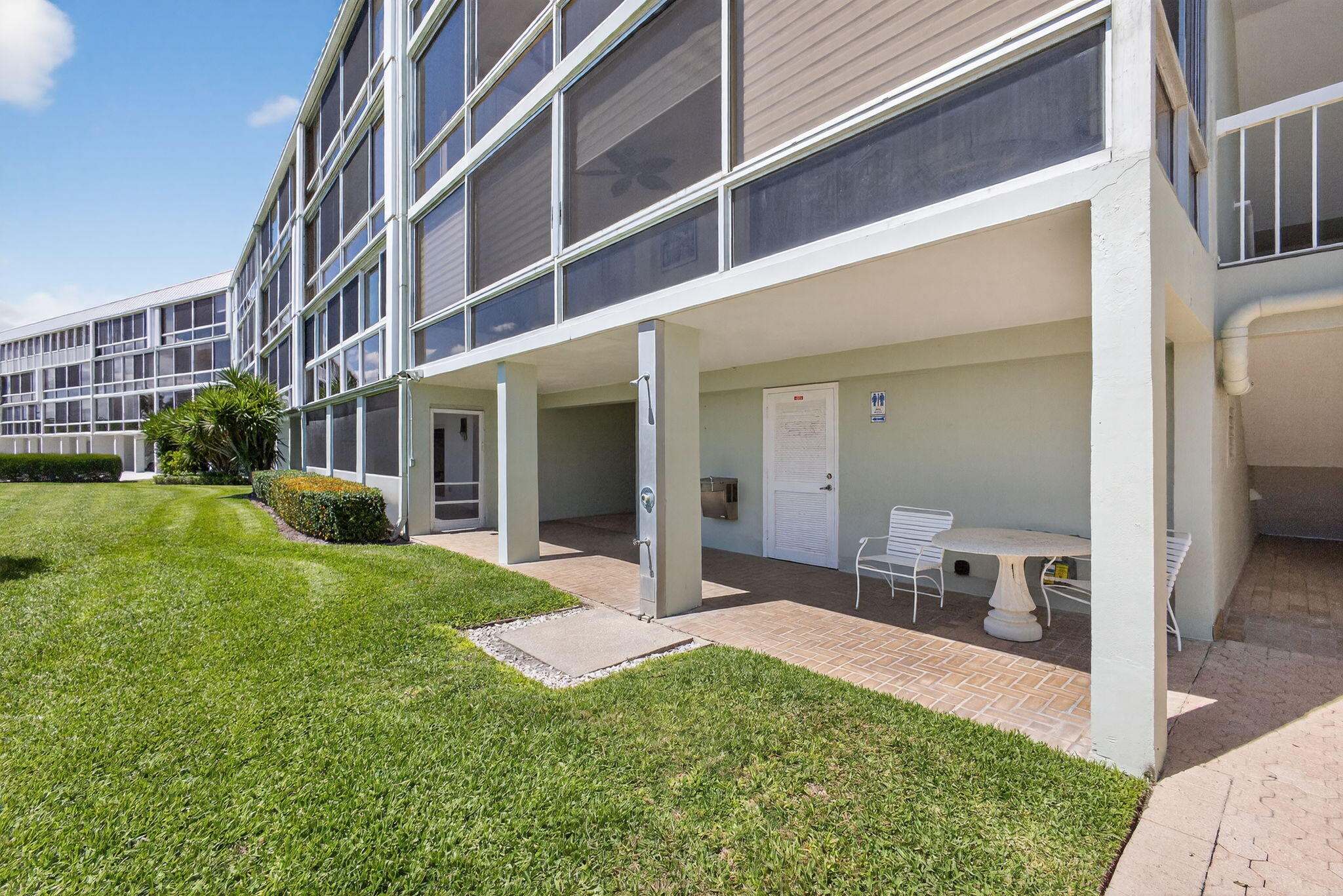 The Barclay Club - Residential