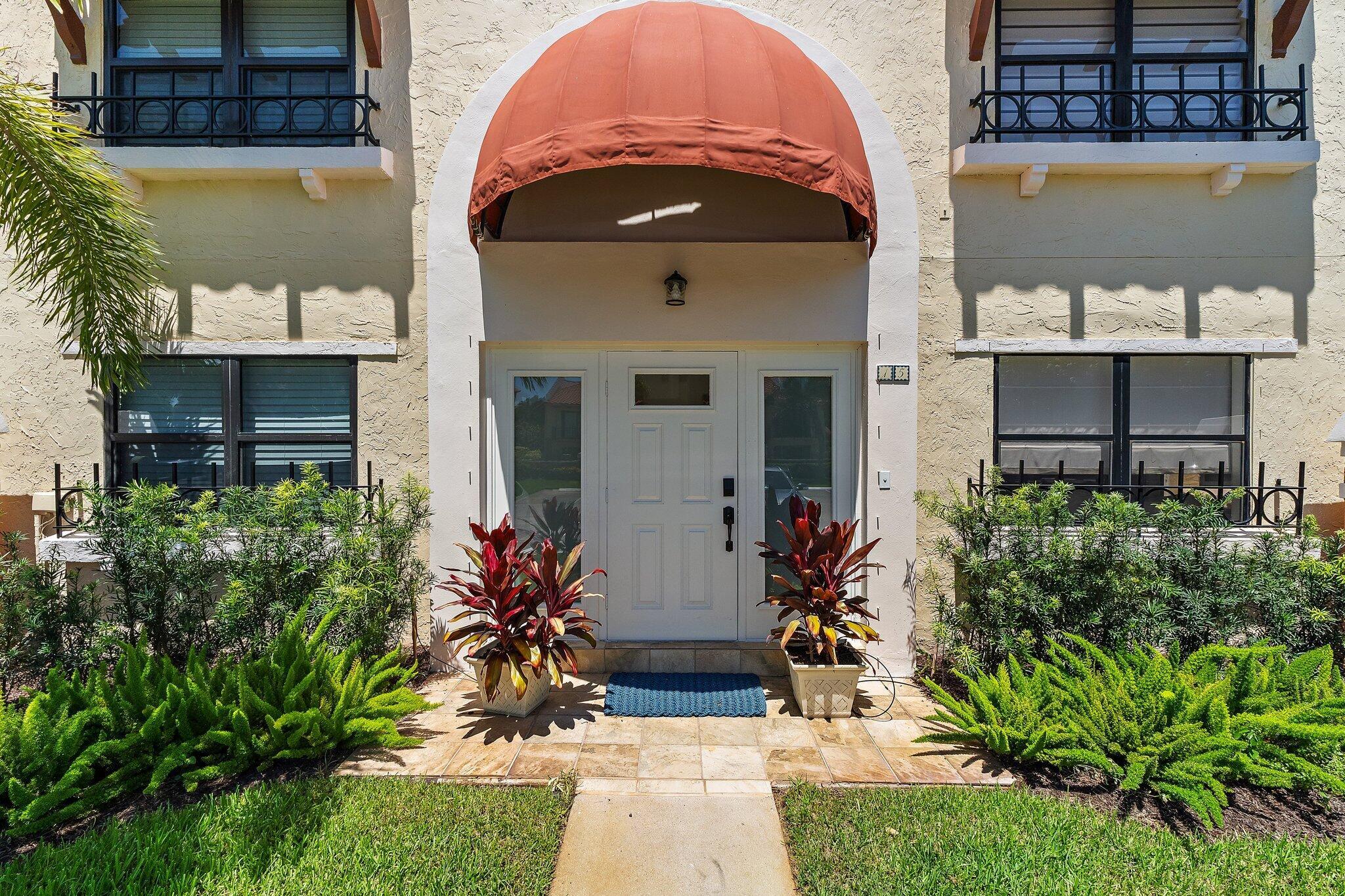 15 Uno Lago Drive 15