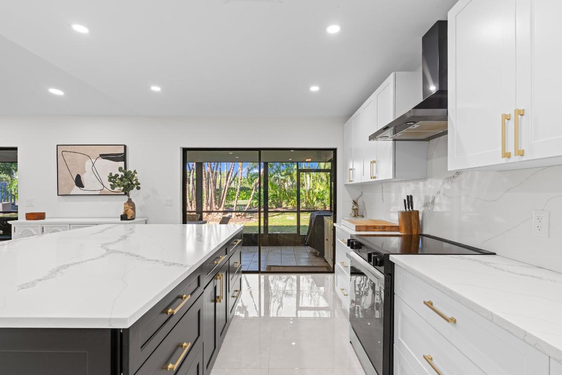 CRANBROOK LAKE ESTATES - Residential