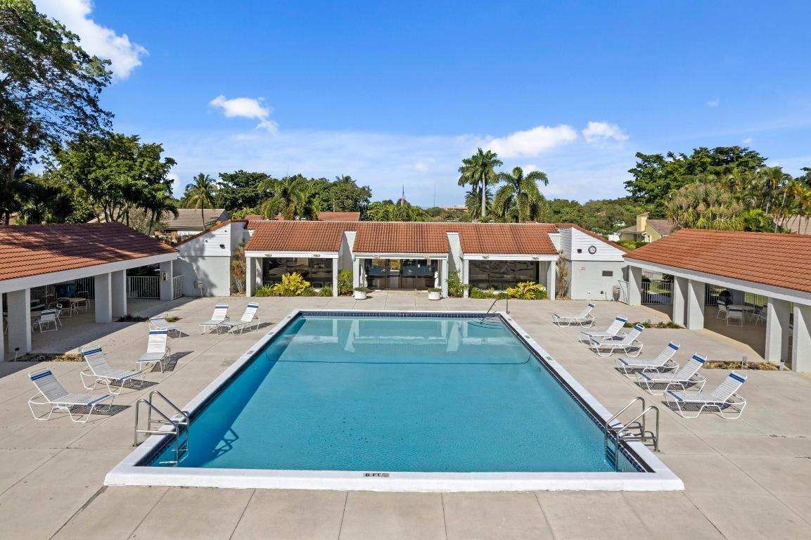 CRANBROOK LAKE ESTATES - Residential