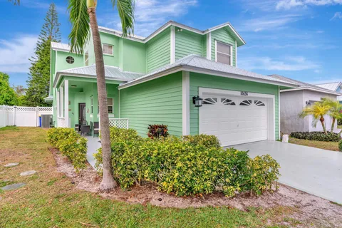 10636 SE Rosemarie Court, Hobe Sound, FL MLS: R11078458
