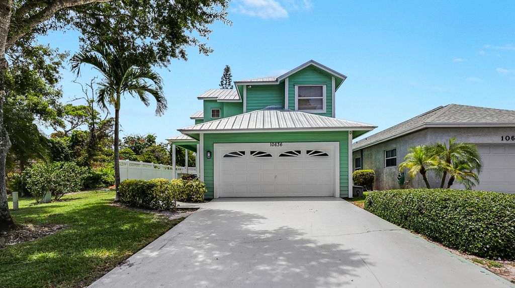 Photo of 10636 SE Rosemarie Court, Hobe Sound, FL 33455 (MLS # R11078458)