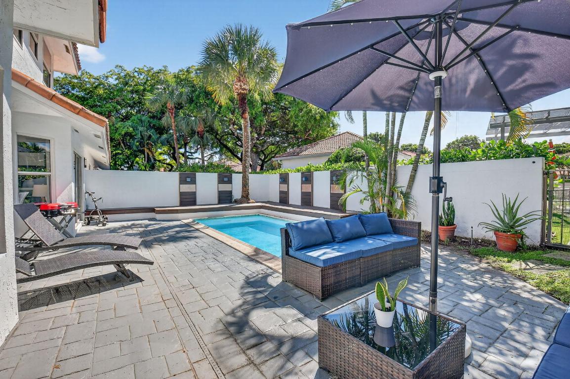 CEDAR CAY - Residential