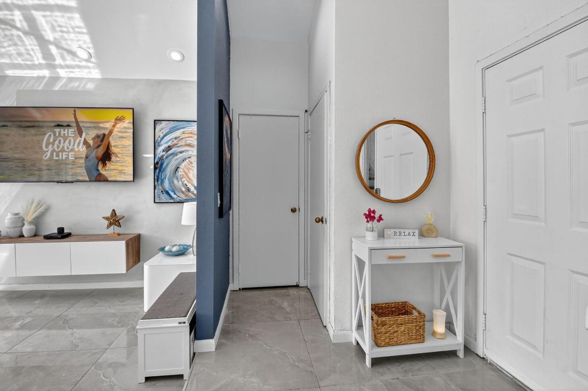 CEDAR CAY - Residential