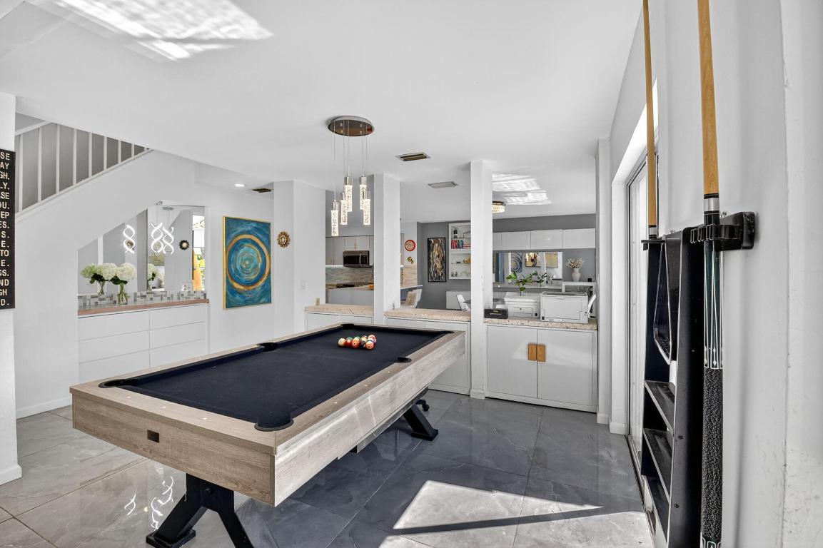 CEDAR CAY - Residential