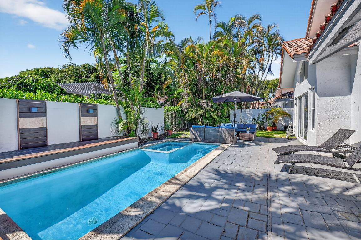 CEDAR CAY - Residential