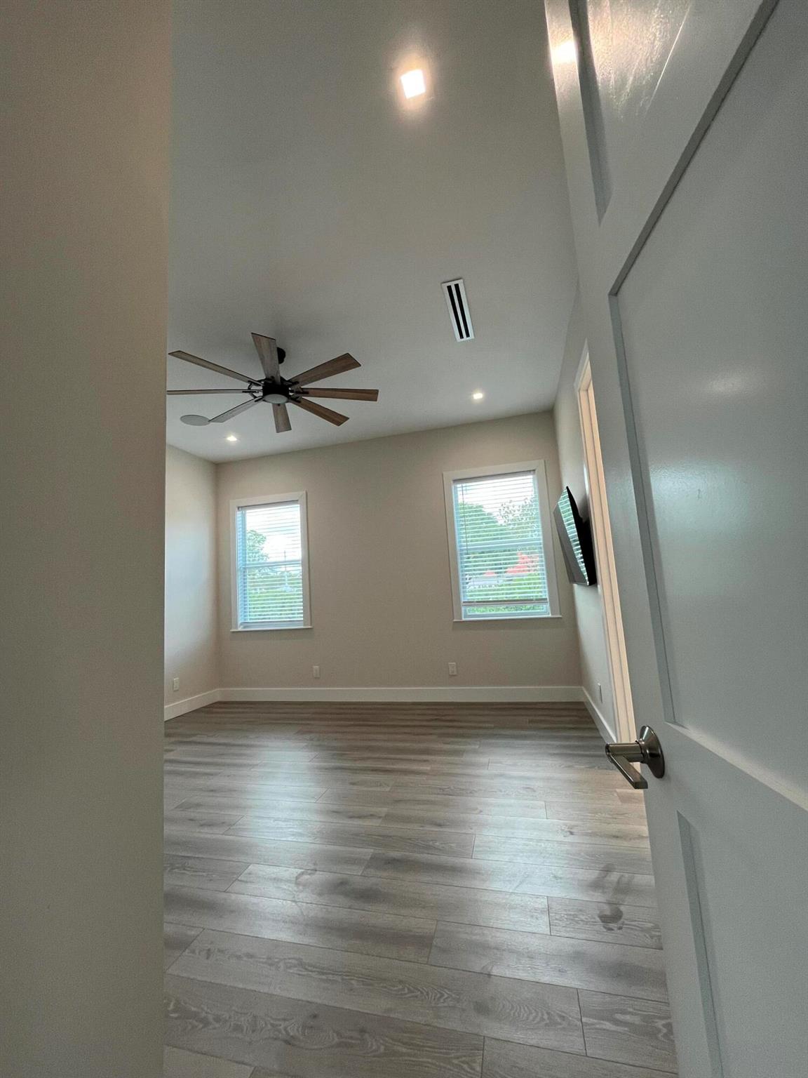 Mandarin and Orange - Residential Lease