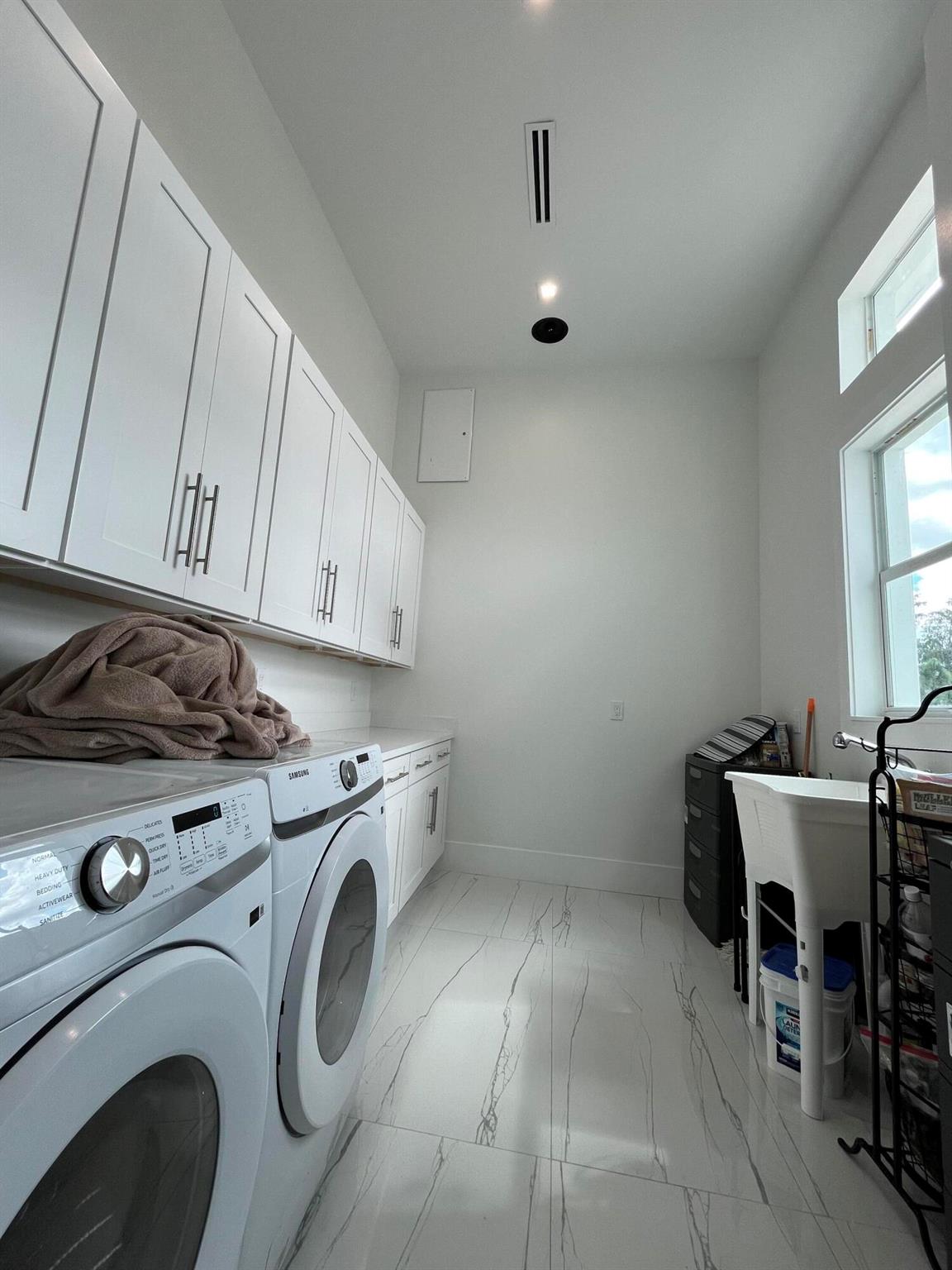 Mandarin and Orange - Residential Lease