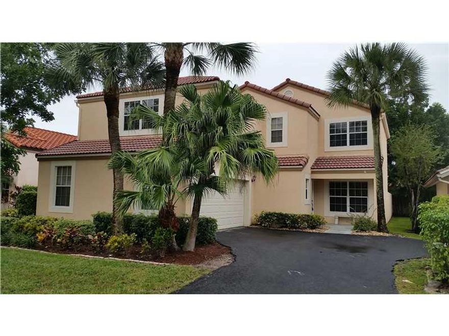 Great property in Parkland, FL, offers a stunning layout. Enjoy peace of mind and the best quality ownership for a rental in the area. ONLY ONE MONTH DEPOSIT REQUIRED for qualified tenants. All kitchen appliances installed and maintained by landlord. One  or Two years lease welcome in this beautiful home. PET FRIENDLY (some restrictions may apply). Easy to show - Vacant. NO HOA APPROVAL REQUIRED.  January Special :" Apply now and move in by 1/31/2016  and get $400 credit towards second month of rent