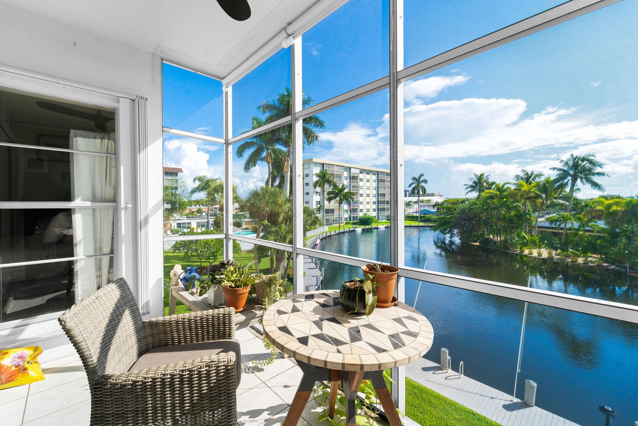 RIVER SHORES DEVON HALL - Residential