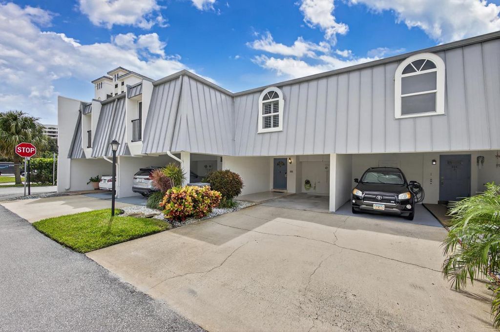 Photo of 382 Golfview Road #C, North Palm Beach, FL 33408 (MLS # R11158002)