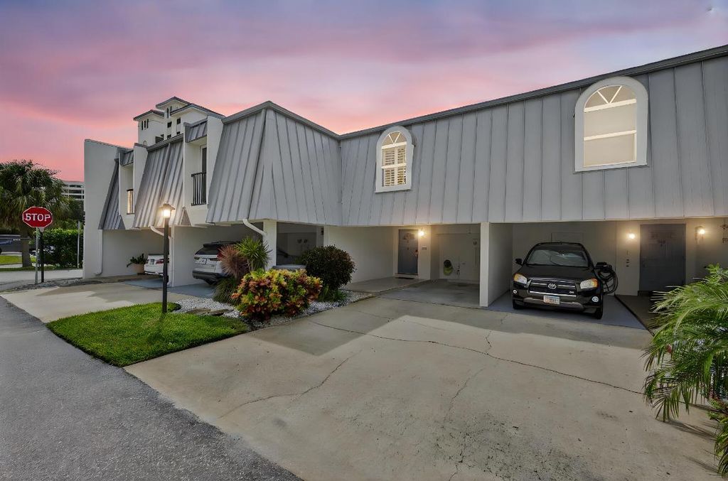 Photo of 382 Golfview Road #C, North Palm Beach, FL 33408 (MLS # R11158002)