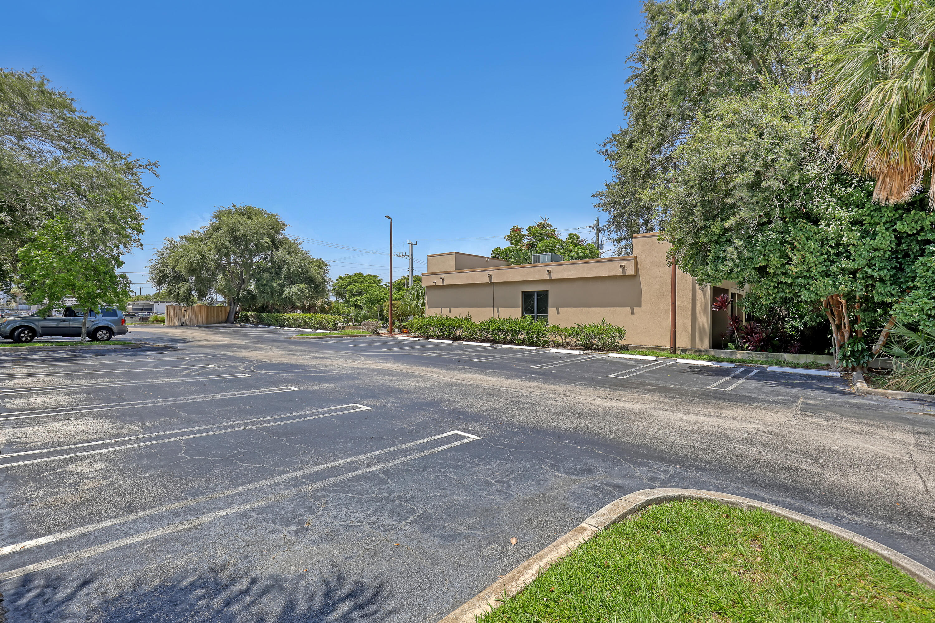 801 SPENCER Drive