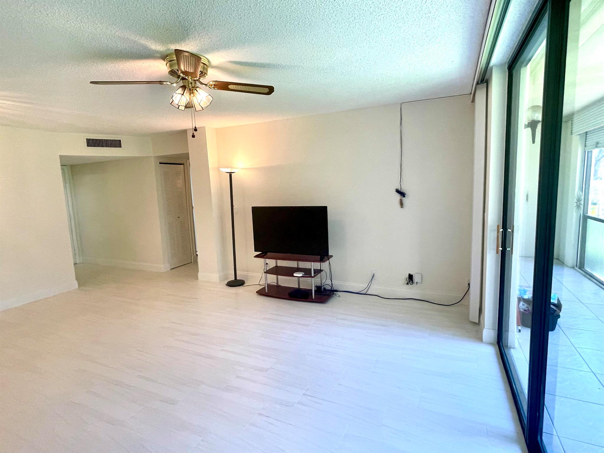 5130 Las Verdes Circle 102