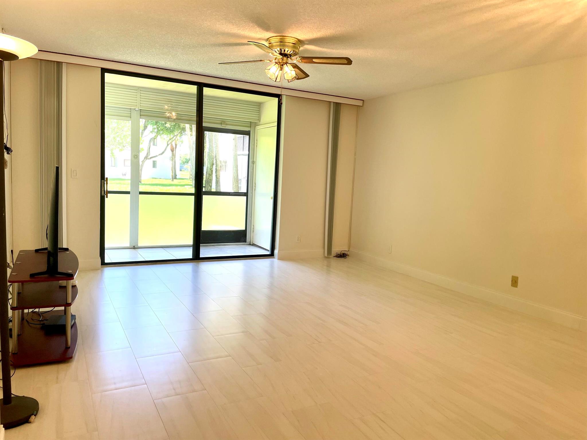 5130 Las Verdes Circle 102