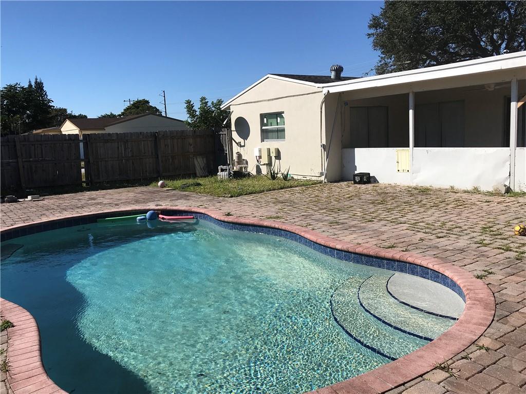 Oriole-Margate Sec 5 84-2 - Residential Lease