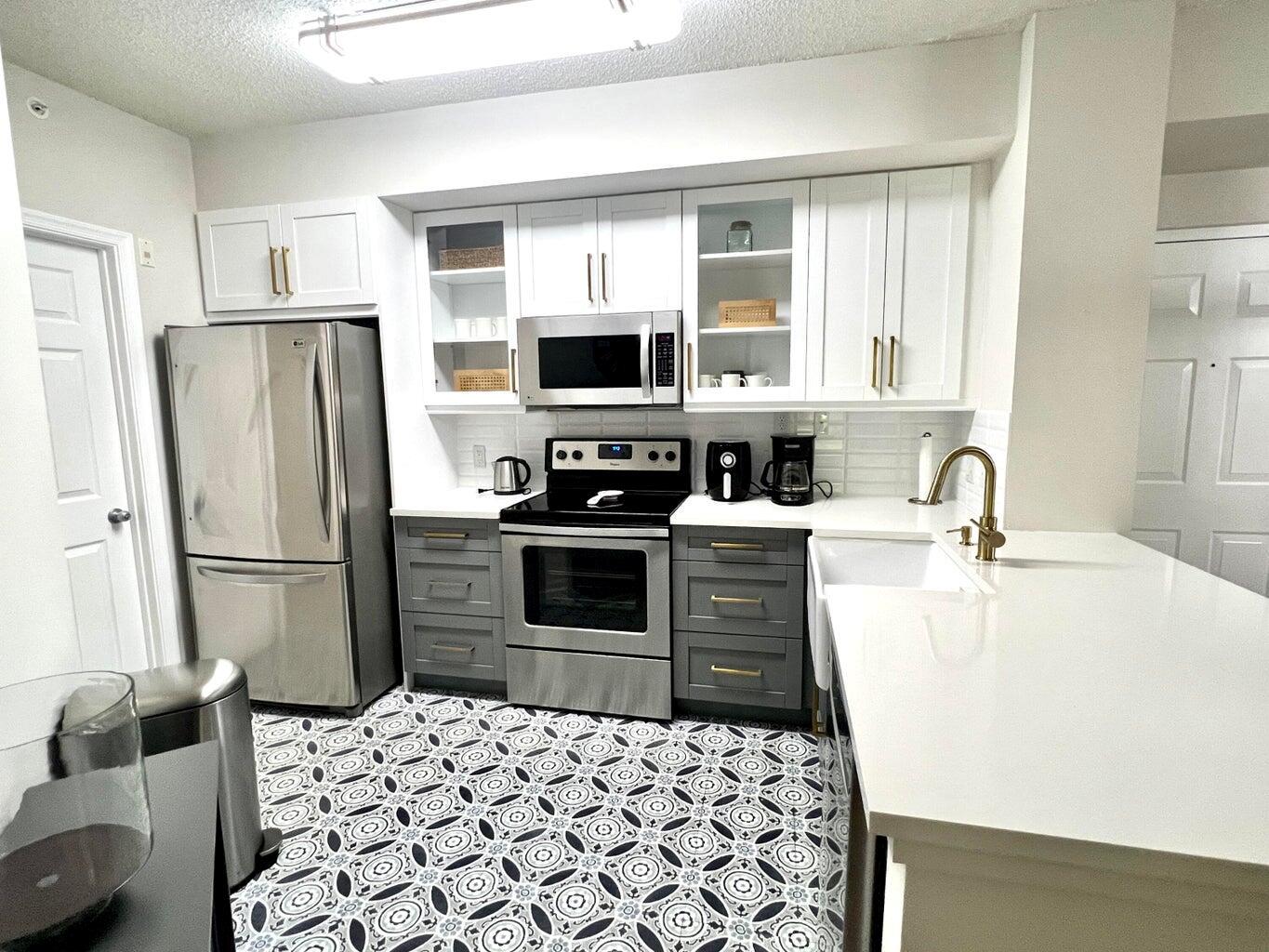 Properties 11790 Saint Andrews Place 203