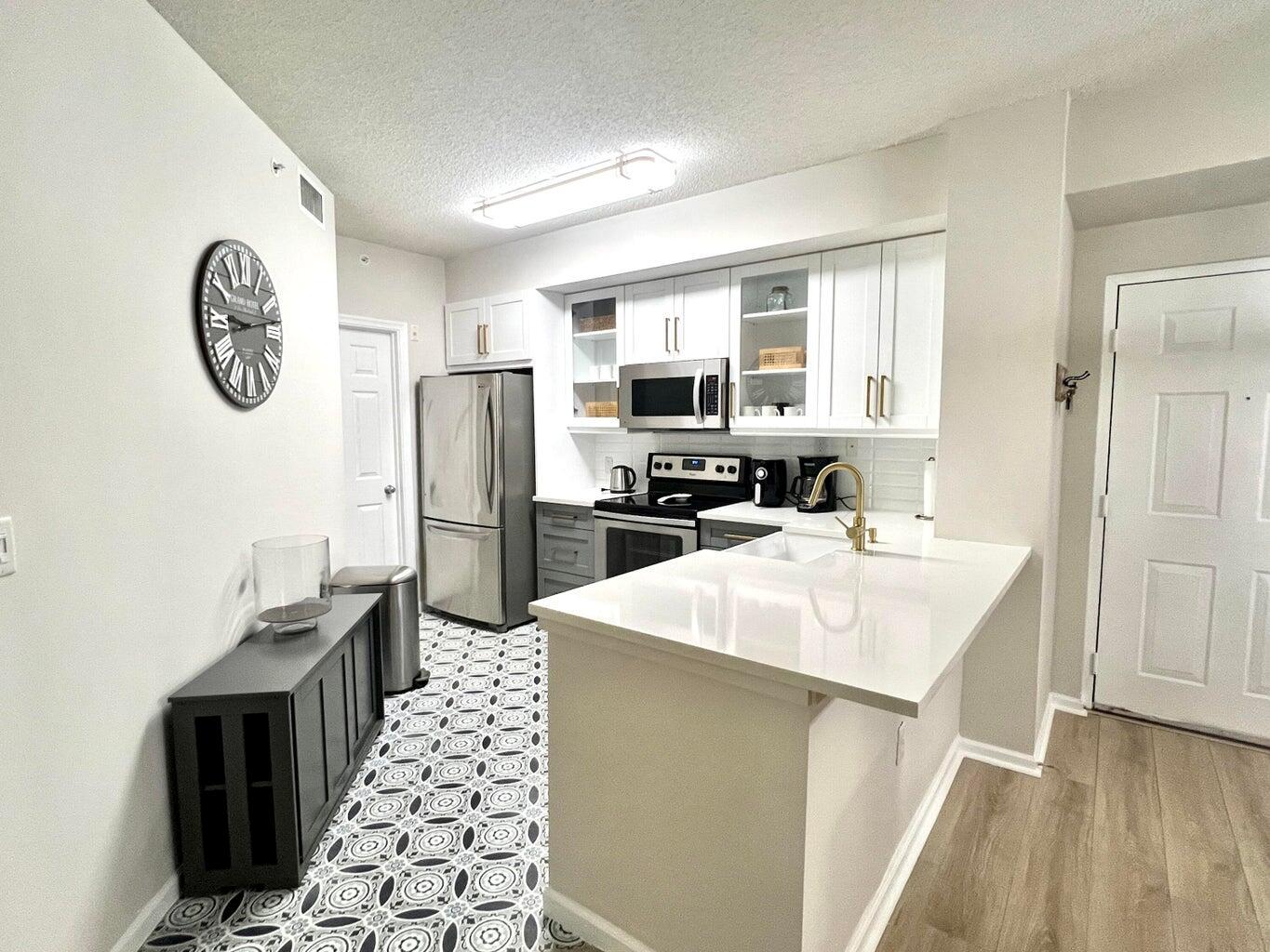 Properties 11790 Saint Andrews Place 203