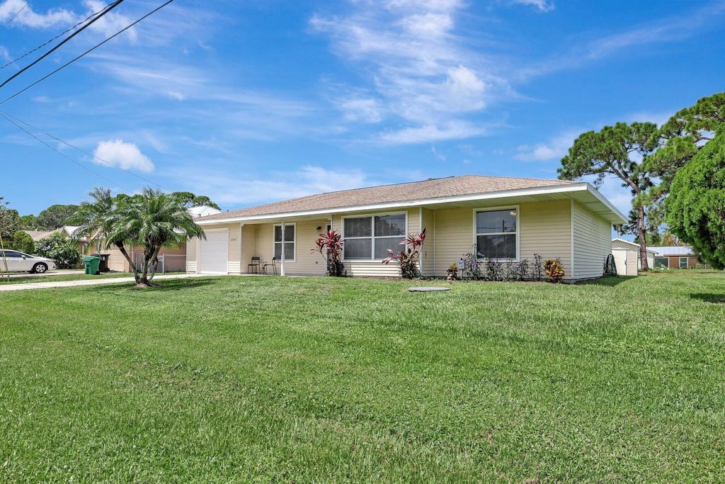 Photo of 2573 SE Mariposa Avenue, Port Saint Lucie, FL 34952 (MLS # R11017371)