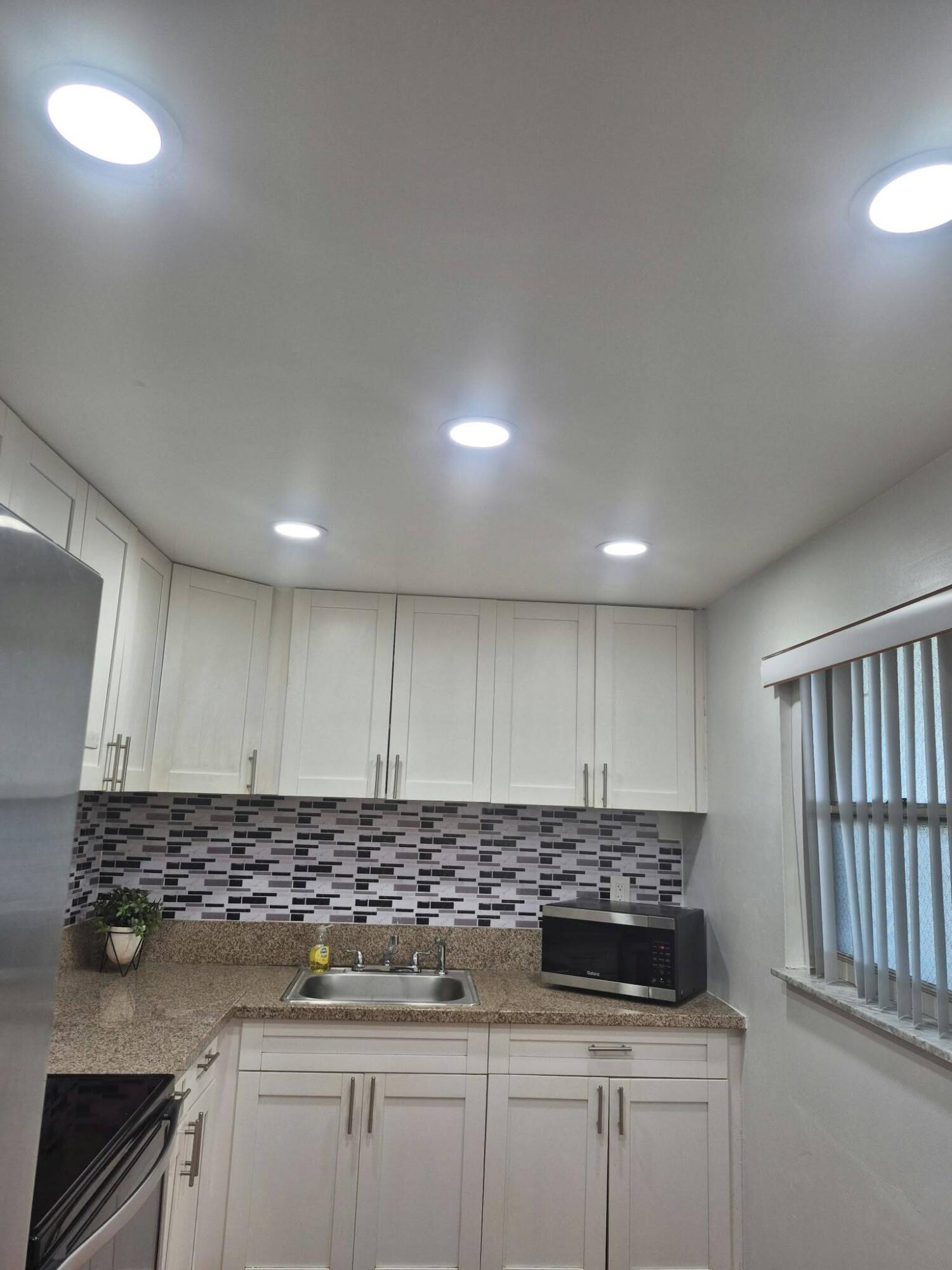 2700 RIVERSIDE Drive 106-B