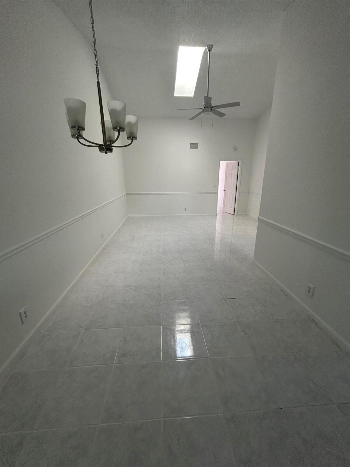 EASTRIDGE COURT - Residential Lease