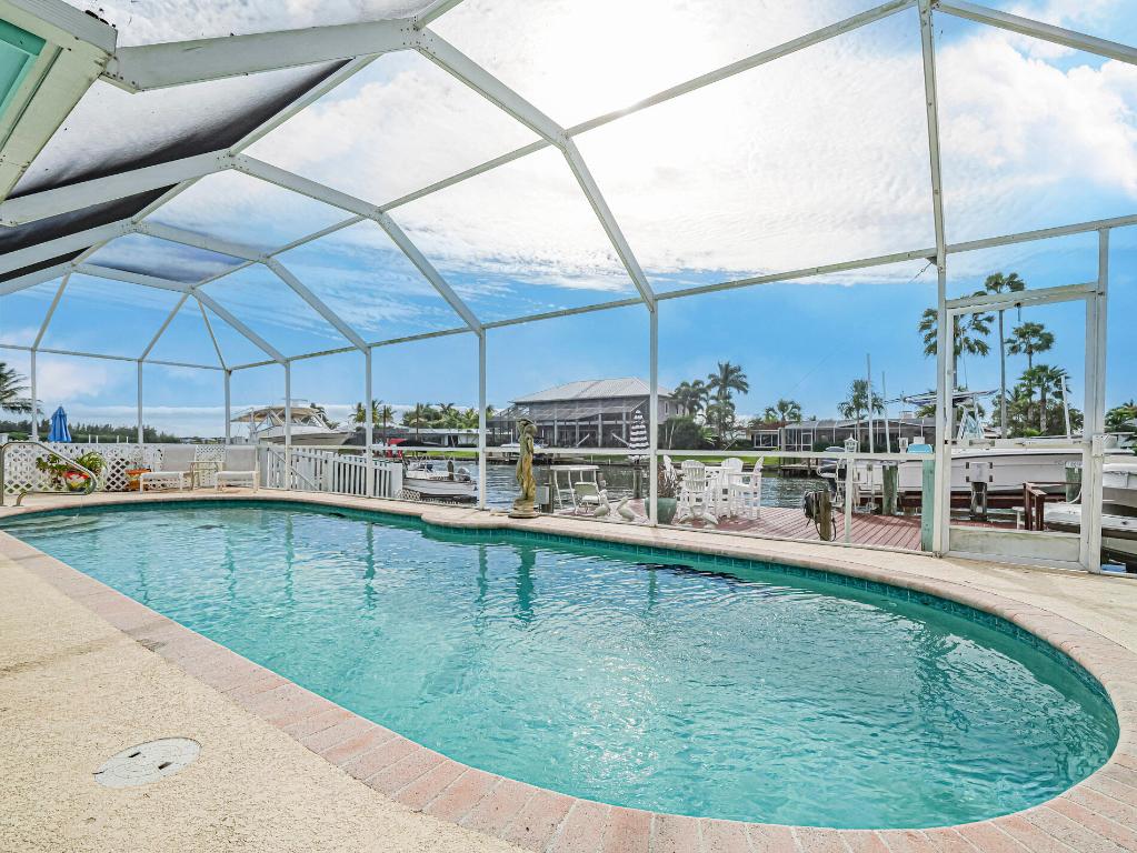 VERO ISLES PLAT NO 2 - Residential