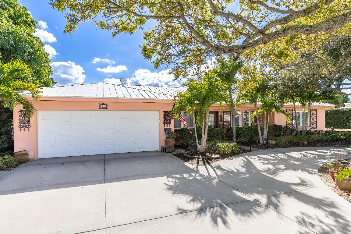 VERO ISLES PLAT NO 2 - Residential