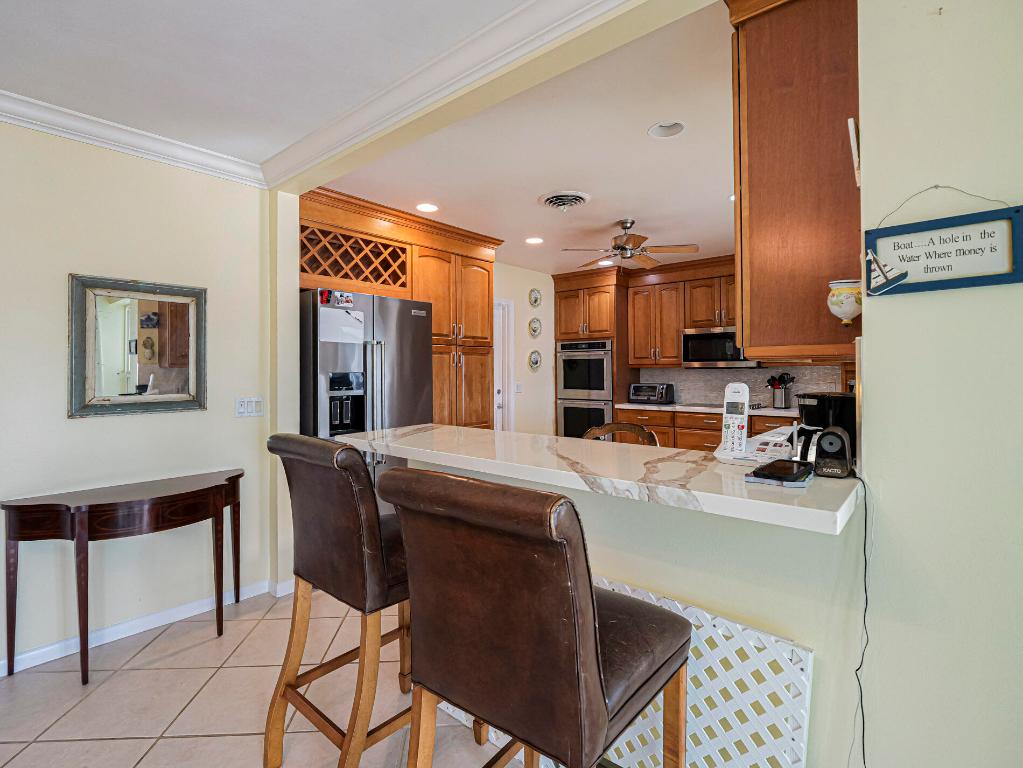 VERO ISLES PLAT NO 2 - Residential