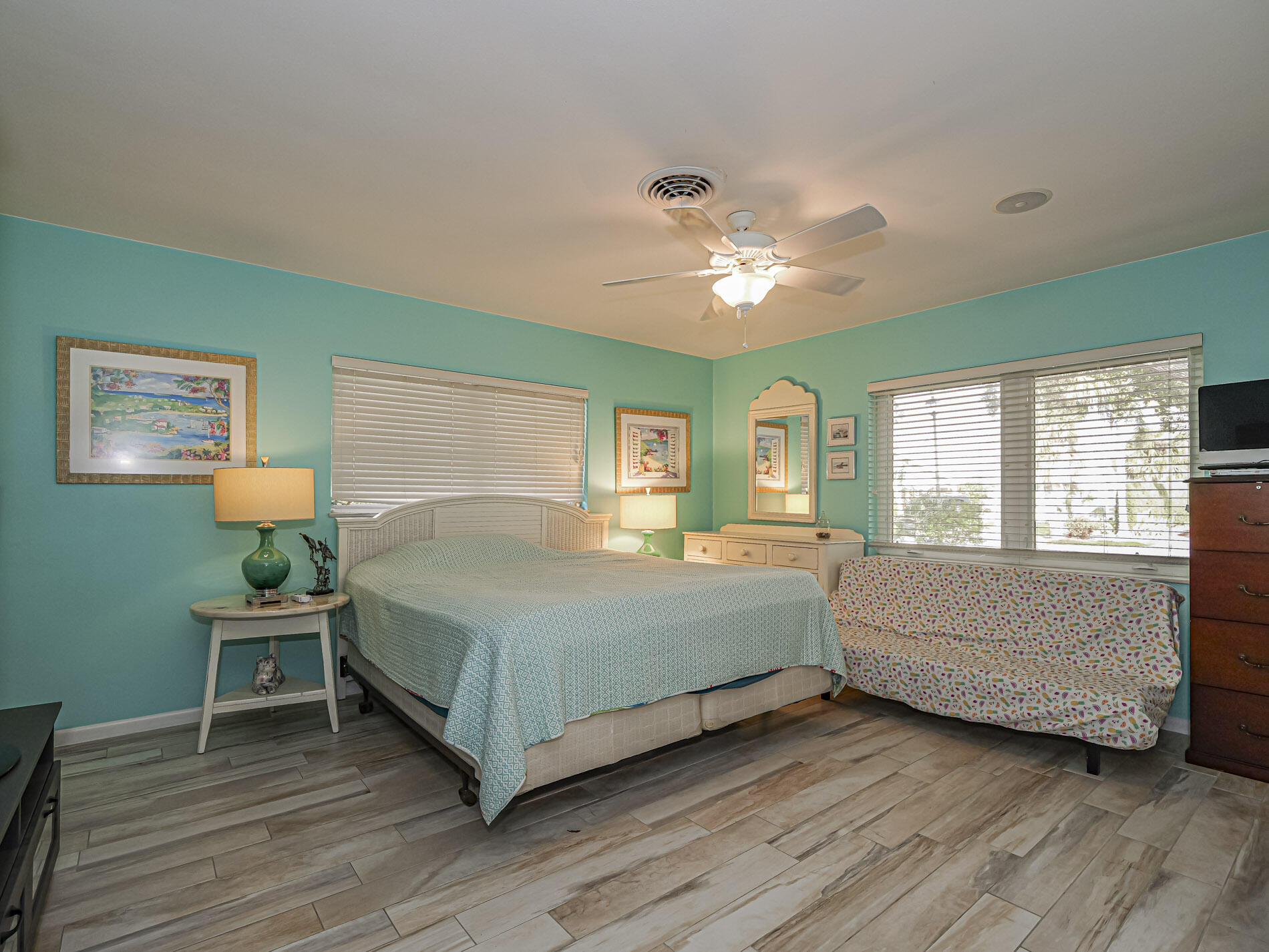 VERO ISLES PLAT NO 2 - Residential