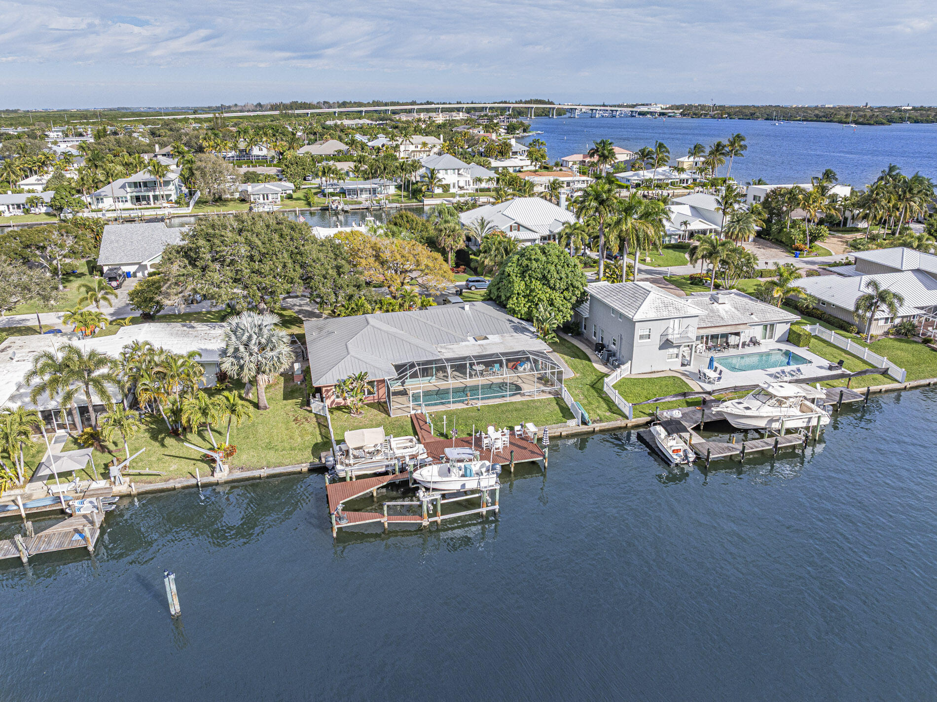 VERO ISLES PLAT NO 2 - Residential