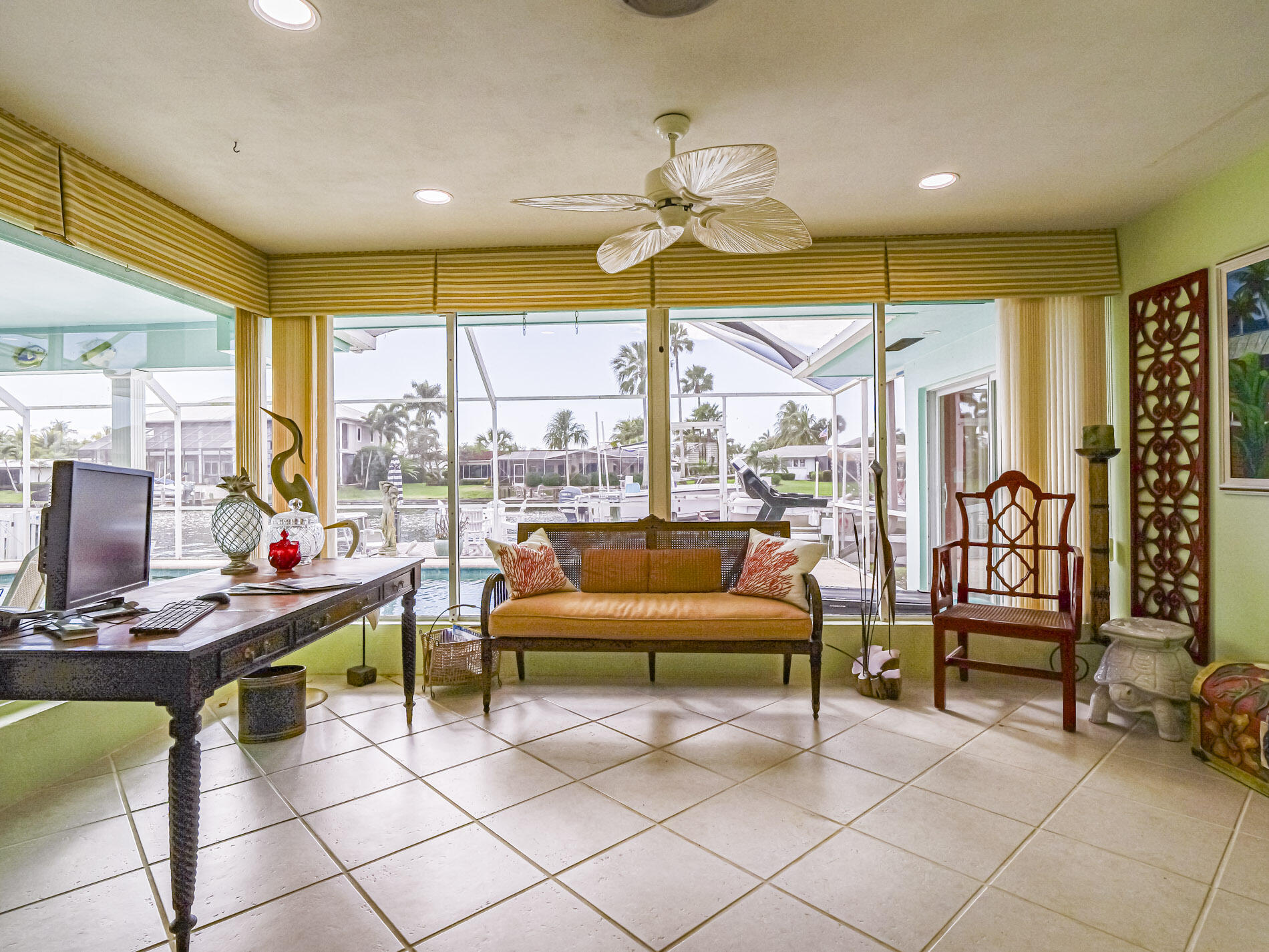 VERO ISLES PLAT NO 2 - Residential