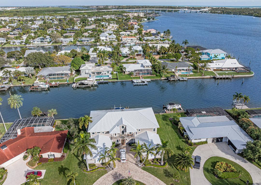 VERO ISLES PLAT NO 2 - Residential