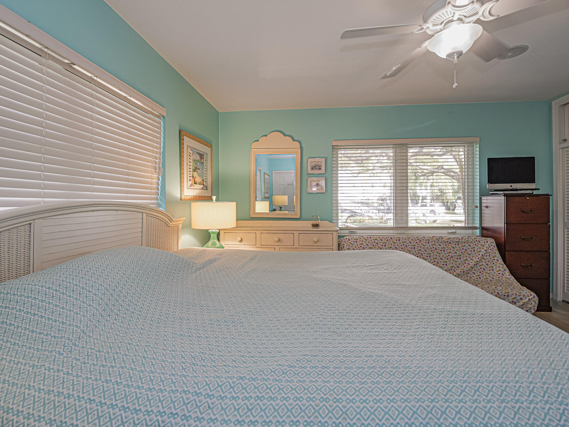 VERO ISLES PLAT NO 2 - Residential