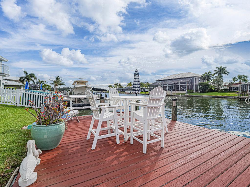 VERO ISLES PLAT NO 2 - Residential